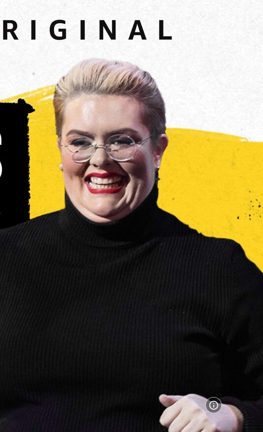 杰德·亚当斯:严肃的黑色毛衣